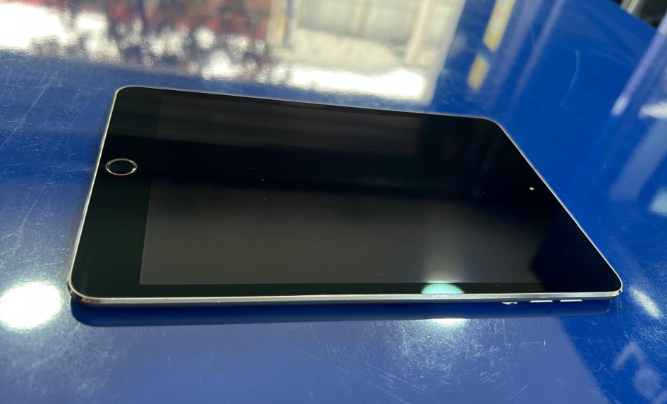 iPad Mini 4 (2015)Space Gray Reacondicionado