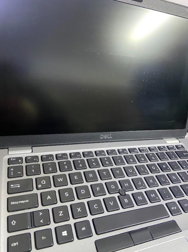 Notebook Dell Latitude 5420 I5-11°16gb Ram 512gb Ssd Tactil Plateado (Reacondicionado)